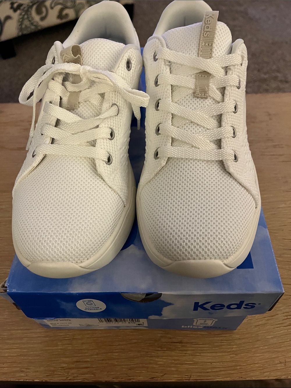 Keds women’s blisswalk White Mesh Lace-Up Sneakers